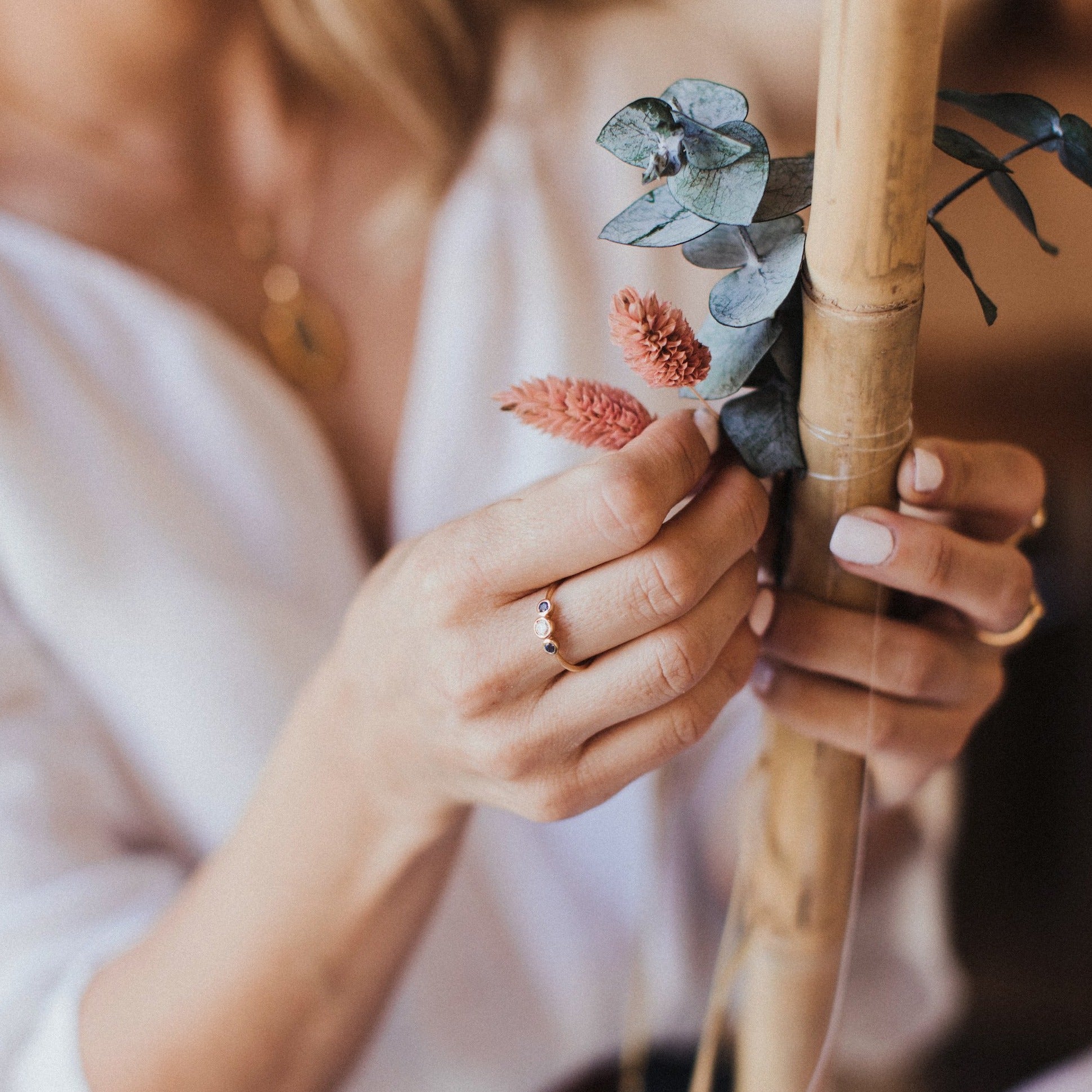 Anillo de oro Goya - Camomile Bouquet x Vanagloria Joyas