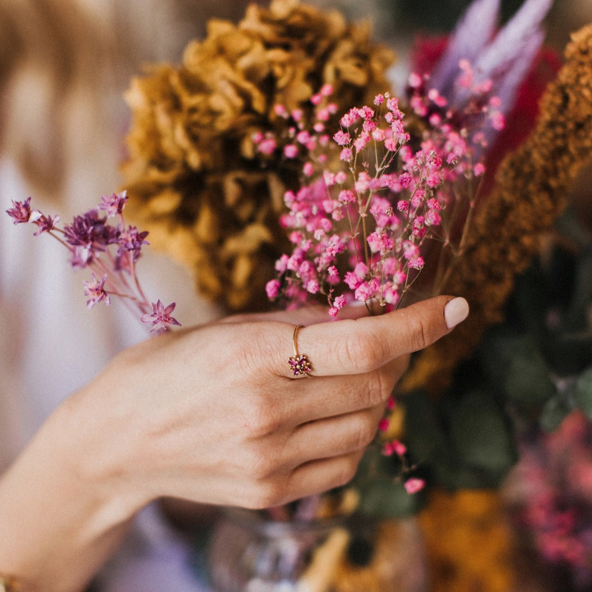Anillo de oro Simoneta Vanagloria Joyas