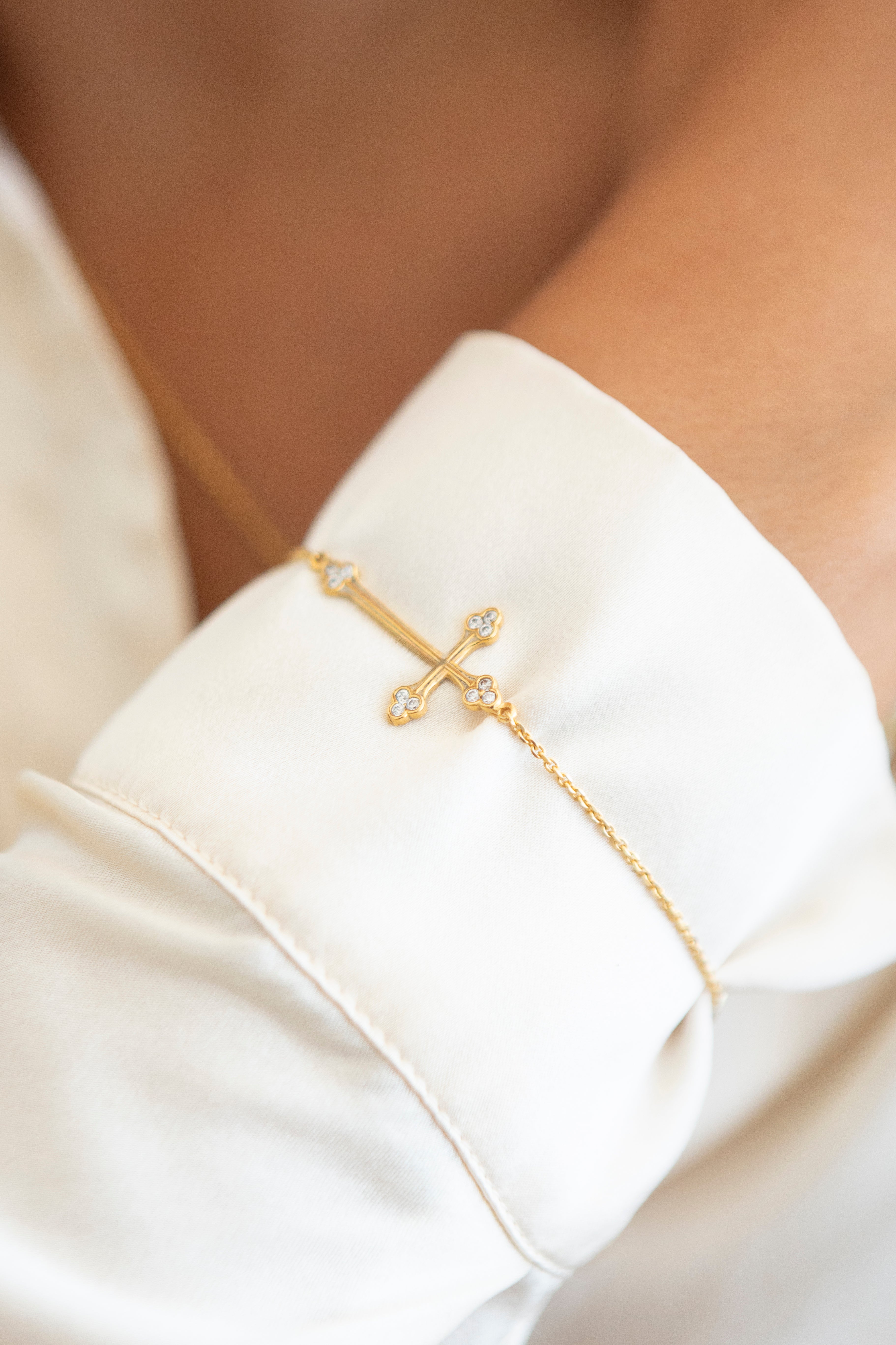 Pulsera Cruz Latina